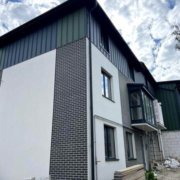 Продаж квартири по вул. Стадникової