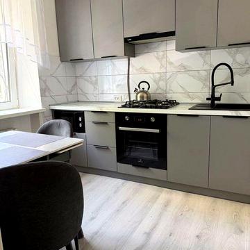 2-кімнатна квартира, центр, вул. Соборна