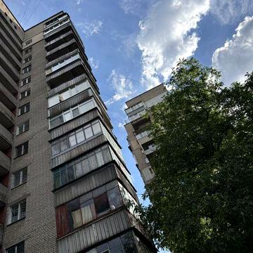 Продам 2к.квартира,Тополь 3