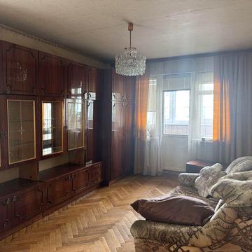 Брайчевського 35/15. Продаж 2-х. к. квартири на Шулявці.