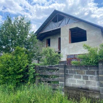 Продається новобудова  в місті Хуст