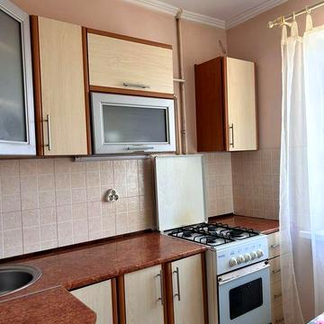 Сдам 3 комн кв Левый берег Мир пр Нескорених