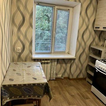 Продам 2-х кімнатну квартиру