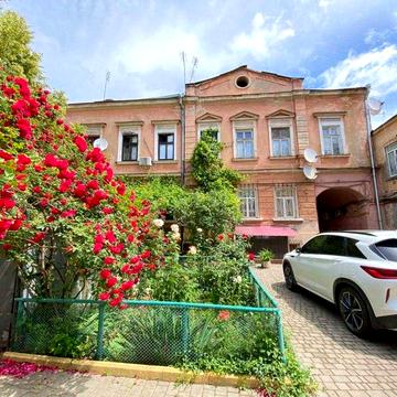 Квартира в центрі на вул. Ніжинська