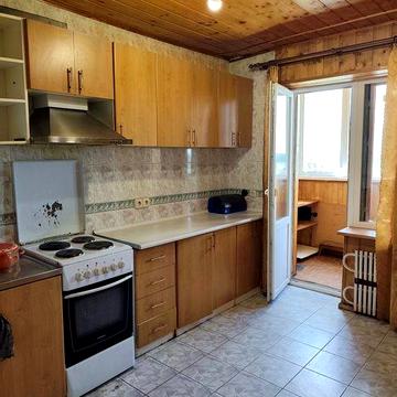 Продам 2 х к.кв.ул.Козачья 1