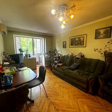 Продам 3 ком. квартиру на Научной