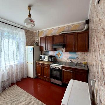 Квартира на Митниці, з косметичним ремонто