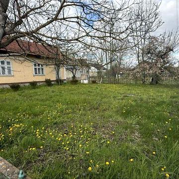 Продам будинок з ділянкою 16 сотих