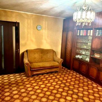 Здається 1-кімнатна квартира на мікрорайоні,5 поверх. Біля парку