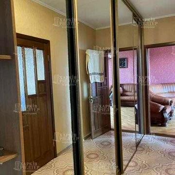 A. S1 Здам 2х кімнатну квартиру метро Захісників України вул. Сергіївська