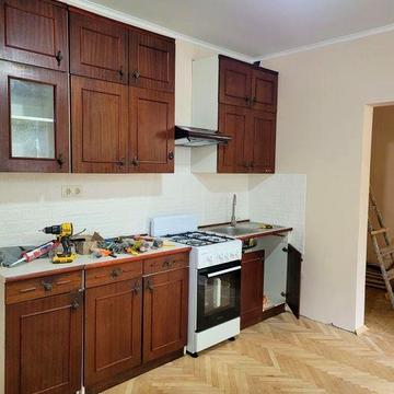 Оренда н/ особняка в Центрі міста біля гот.Надія,перший поверх