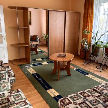 Оренда 3х кімнатної квартири в центрі міста, Корятовича