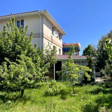 Продаж 3 поверхового будинку