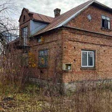 Будинок біля Вишнівця