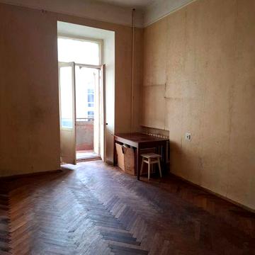 Продаж квартири в центрі міста.Велика Васильківська 76.Царський будинок