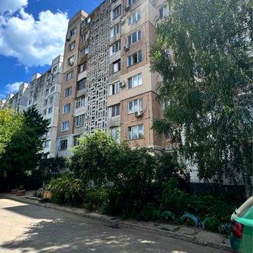 Таирова! Трёхкомнатная квартира , можно под программы.