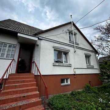 4к Будинок , Центр Міста , вул.Героїв Маріуполя , 6 сотих землі,двохповерховий будинок площа 187м