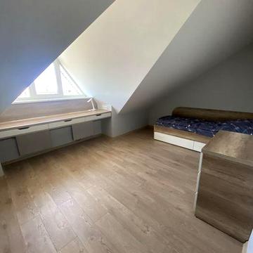 Продам 3 кімнатну квартиру з Гаражем, з ремонтом Новобудова