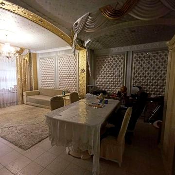 Продам двокімнатну квартиру. район Житнього базару. Центр міста