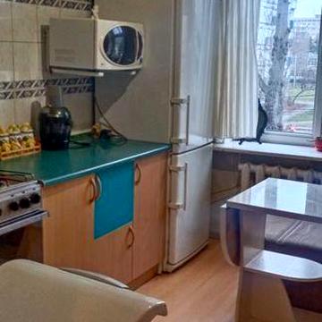 Сдам 1 ком на Красном Камне в лучшем месте