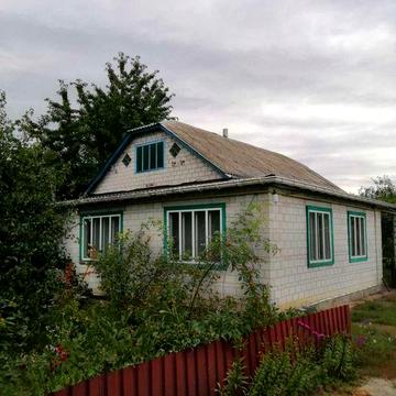 Продам будинок з великою ділянкою в Перегонівці!