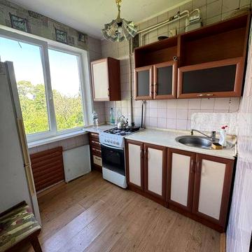 Продаж 3х кім. квартири 64.4 м2 в спальному районі.