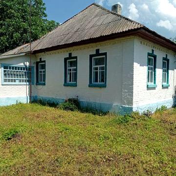 Продам садибу в селі Олишівка.