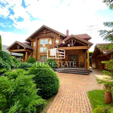 Оренда затишного деревяного будинку 260м² в мальовничому місці Віта-Поштова