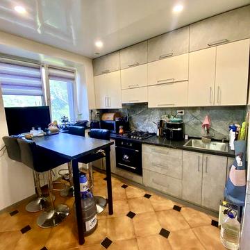 Продам 3-и кімнатну квартиру в районі кільця 44 кварталу