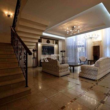 Продаж Будинок КМ Сонячна Долина Романків 6 кімнат 420 м² Басейн Генератор Газове опалення Гостьовий блок Охорона