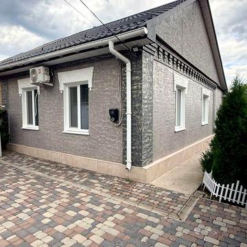 Продам добротні пів будинку на Новій Балашівці