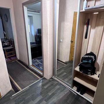 Продам квартиру у тихому районі
