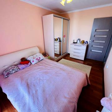 Продаж 2 кім.кв-ри в м.Берегове (200 м від Державного термального басейну), 400 м до центру