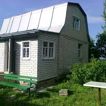 Продам дачу в селі Городище, та 60сот землі.