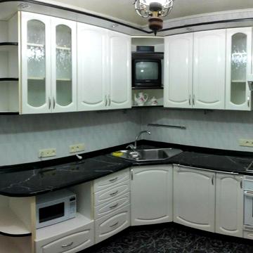 Академіка Глушкова просп., 49