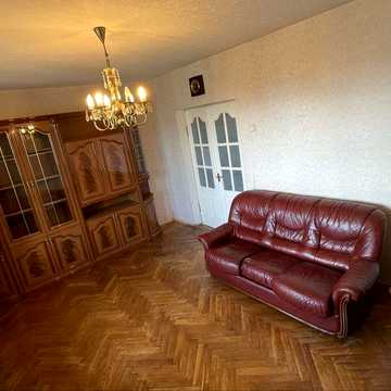 Без %,Власник продає 3кімн квартиру «совмін», М Лівобережна,вул.Раїси Окіпної,3А