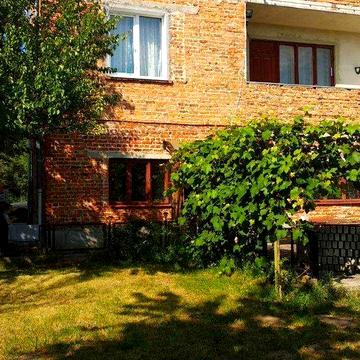 Продаж спареного будинку у Винниках і 4,2 сотих ділянка