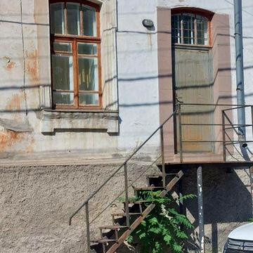 Продам 2к квартиру в Центрі по червоній лінії