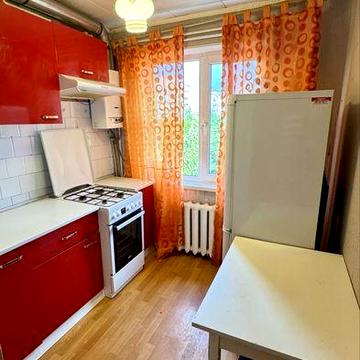 Трикімнатна квартира Седова