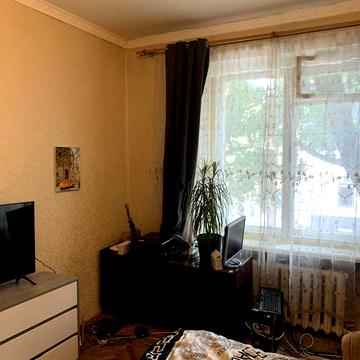 Продам 1 кім. квартиру в ближньому центрі, правильне планування