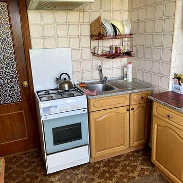 Продам 2 ком квартиру на Крымской