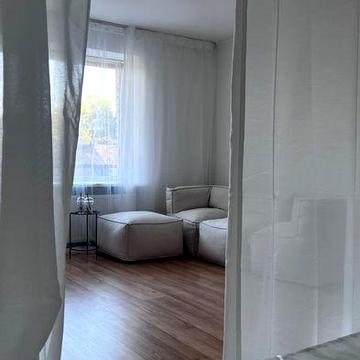 Однокімнатна квартира на Леонтовичі