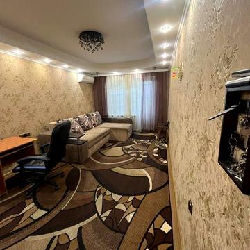 Трикімнатна квартира по вулиці Чарівній