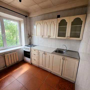 3-к квартира біля метро Лісова, 4 поверх (ліфт), газ, Ореста  Левицького 13 (Академіка Курчатова)