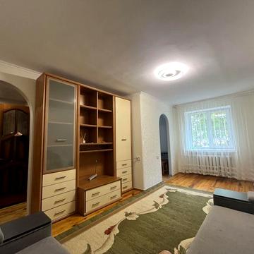 Здам 2х кімнатну квартиру в центрі міста