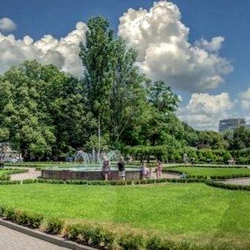 1-комнатная в центре Черёмушек в двух шагах от Парка и рынка