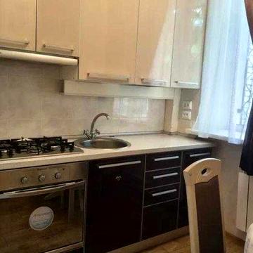Продам на ХТЗ 2к. кв. с капремонтом.