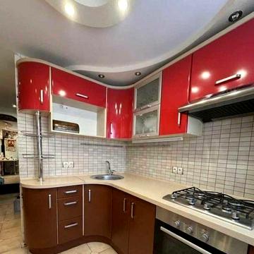 Продається 2 кімнатна квартира на Салтівці.( Продается 2 комнатная квартира на Салтовке)