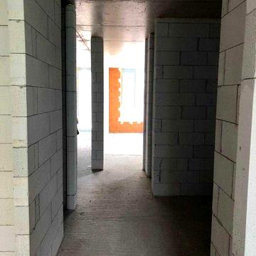Велика квартира в центральній частині міста_В