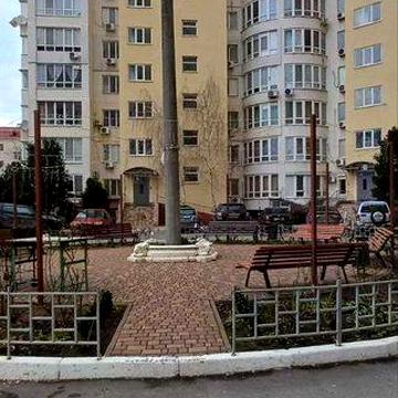 Квартира з ремонтом біля парку Перемоги, новий будинок СК Стікон.